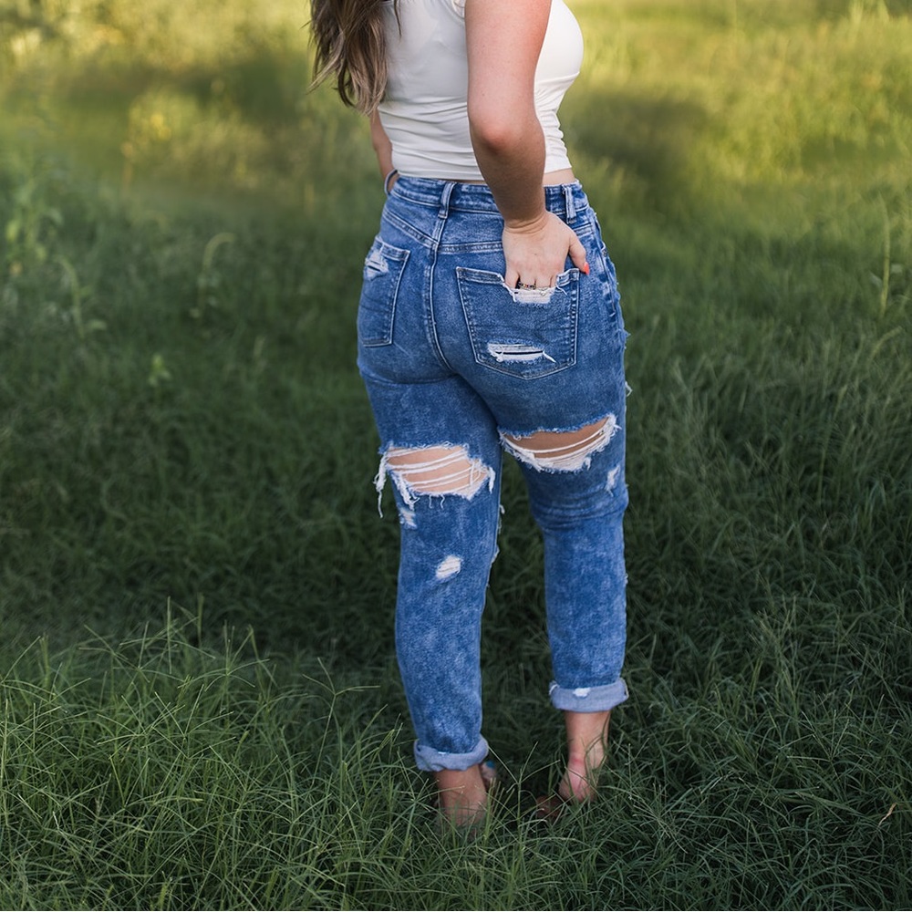 AE Mom Jeans